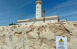 Es ist verboten, sich dem Leuchtturm von San Cataldo zu nähern