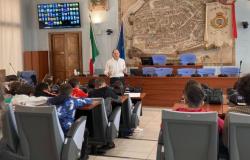 Die Schulen von Pesaro produzieren die Gute-Nachricht-Nachricht für den Nationalen Tag der Bauinformation