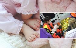 Rosa Schleife auf der Straße, Eile ins Krankenhaus: Sie bringt ihr Kind im Krankenwagen zur Welt