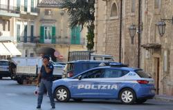 Ragusano zündet eine kommerzielle Aktivität an, die von der Polizei identifiziert und angezeigt wird –