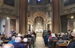 Imbersago: Die Heilige Messe mit Gianni Cesena eröffnet die Party