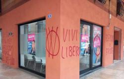 Carpi: Schädliche Verurteilung des Vandalismus in den Büros der Bürgermeisterkandidaten
