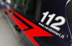 Alessandria: Berichten zufolge mit zwanzig Packungen Messer im Auto gefunden, aber ohne Führerschein