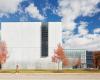 Ross Barney Architects stellt NASA-Testanlage in Cleveland fertig