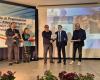Stadt Molfetta – Leichtathletik-Festival: Fidal Puglia belohnt den Bürgermeister Tommaso Minervini