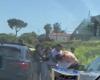 Neapel, drei Personen wurden verhaftet, weil sie den Verkehrspolizisten und seine Familie auf der Domiziana geschlagen hatten (die Namen)