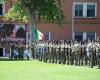 Die Stadt verleiht die Anerkennungsurkunde an das 28. Operative Kommunikationsregiment „Pavia“ anlässlich seines zwanzigjährigen Jubiläums und im Jahr der italienischen Kulturhauptstadt