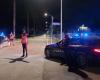 Termoli. Stiehlt ein Auto und nimmt gemeinsam mit der Polizei an der Verfolgung teil: Minderjähriger verhaftet