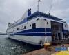 Unfall am Beverello-Pier, Schiff stößt auf den Kai: Mehrere Menschen werden verletzt