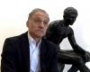 Der Bildhauer Dionisio Cimarelli ausnahmsweise in Sizilien, im Riso-Museum das Treffen „Reise in die Gegenwart“