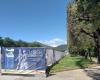 Neue Pflasterung für die Alleen des Königsparks des Königspalastes von Caserta. Die Arbeiten entlang der Wasserstraße des Green Museum beginnen