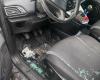 Autos angegriffen, demontiert und ihrer wesentlichen Teile beraubt: die Razzia in Brescia