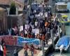 Venedig. Eintrittsgebühr, Demonstration und Zusammenstöße mit der Polizei ohne Eintrittskarte