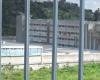 Wahnsinn im Catanzaro-Gefängnis, Insasse greift Beamten an und zündet Matratze an: drei betrunkene Polizisten | Kalabrien7