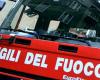 Er kontrolliert das Rad des Lieferwagens und dieser rutscht in eine Böschung: 49-Jähriger aus der Provinz Prato stirbt