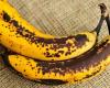 Warum bilden sich auf Bananen schwarze Flecken? Sind sie besser zu essen als gelbe?