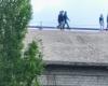 Gruppe von Kindern läuft auf dem Dach des ehemaligen Italcementi-Gebäudes in Vittorio Veneto: „Verrücktes Risiko“