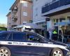 Auf der Polizeiwache von Treviso macht er nicht halt: Er hatte einen gefälschten Führerschein