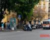 Schlägereien zwischen Genua-Sampdoria-Fans auf der Piazza Alimonda, Zusammenstöße mit der Polizei