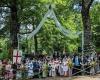 Tradition und Leidenschaft für das Gebiet: Die Hochzeit des Baumes kehrt mit der historischen Prozession von Montefogliano zurück