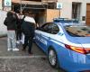 In Treviso werden Studenten von einer Babybande ausgeraubt. Vorgehen gegen Komplizen nach Festnahme des 17-jährigen Chefs. Soziales durch das Sieb