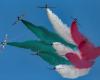 Trenitalia Puglia bietet zwanzigtausend Sitzplätze, um die Frecce Tricolori-Show in Trani zu sehen