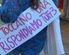 Mord in der Via Menotti, viele Menschen schlossen sich der Solidaritätsprozession gegen Gewalt gegen Frauen an