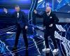 John Travolta und die Schuhe in Sanremo 2024, Rai fordert Schadensersatz und zahlt nicht