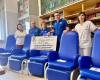 Spendete 5 ergonomische Stillstühle an die Neonatologie- und Neugeborenen-Intensivstation der AOU von Sassari