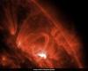 Die NASA erfasst Eruptionen auf der Sonne und die Emission eines starken Paares von Sonneneruptionen