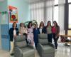 Modica spendete Liegestühle für die Pädiatrie vom Frauenhaus von Scicli –