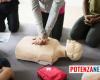 Jugendliche wurden beim Italienischen Roten Kreuz in Erster Hilfe ausgebildet. Die Initiative