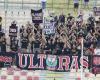 Fans zwingen Crotone-Spieler, ihre Trikots auszuziehen, Ermittlungen der FIGC-Staatsanwaltschaft | Kalabrien7