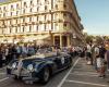 1000 Meilen in Viareggio, Parade historischer Autos in Passeggiata