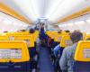 Ryanair-Flug Bergamo-Palma überbucht, das Maxi-Angebot, das einem Passagier angeboten wird, um aus dem Flugzeug auszusteigen