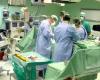Operationssaal eines Krankenhauses für bezahlte Privatoperationen genutzt: Gegen zwei Ärzte wird ermittelt