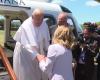 Die G7 in Apulien: Papst Franziskus in Borgo Egnazia. Präsidentin Giorgia Meloni begrüßte ihn