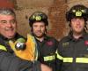 Canavese: Die Feuerwehrleute retten einen wunderschönen Papagei auf dem Dach eines Hauses