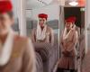 Emirates sucht weltweit 5.000 Flugbegleiter. Gehalt von 2.500 Euro netto pro Monat, 30 Tage Urlaub und stark vergünstigte Reisen