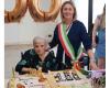 Andria hat ein weiteres 100-jähriges Jubiläum: große Party mit dem Bürgermeister für Frau Vincenza