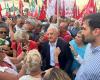 Der Gouverneur von Kampanien, Vincenzo De Luca, ist zurück in Rom, um gegen die Meloni-Regierung zu demonstrieren