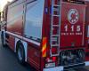 ▼ Brescia, Arbeiter stecken auf einem Kran fest: von Feuerwehrleuten gerettet – BsNews.it