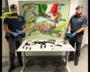 In Palermo beschlagnahmt die Finanzpolizei Drogen und ein Arsenal an Kriegswaffen