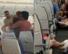 Chaos auf dem EasyJet-Flug, 26 Passagiere wurden wegen unangemessenen Verhaltens von der Polizei ausgewiesen
