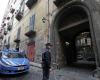 Neapel, Unternehmer meldet die Erpressung in Chiaia und die Razzia beginnt: 4 Erpresser in Handschellen