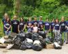 Plastikfrei, 1.200 Kilo gesammelt. Achtzig Freiwillige auf der Suche nach Abfall. Zwei große Deponien in Sorbano