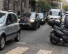 Neapel: Raubüberfall im Nachtleben von Chiaia. Carabinieri verhaften jungen Mann ohne Vorstrafen. Es ist eine Jagd nach Komplizen