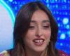 Giulia Stabile wird in den sozialen Medien wegen ihrer Zähne beleidigt, sie lässt die Hater erstarren