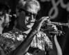 „Machen Sie schöne Klänge 2024“, der amerikanische Trompeter Michael Supnick im Saxophonmuseum in Fiumicino