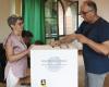 Stimmzettel, Bari bleibt trotz der Skandale links. Und Lecce kehrt nach rechts zurück